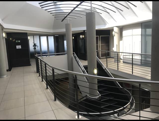 525M² OFFICE TO LET IN TYGER VALLEY